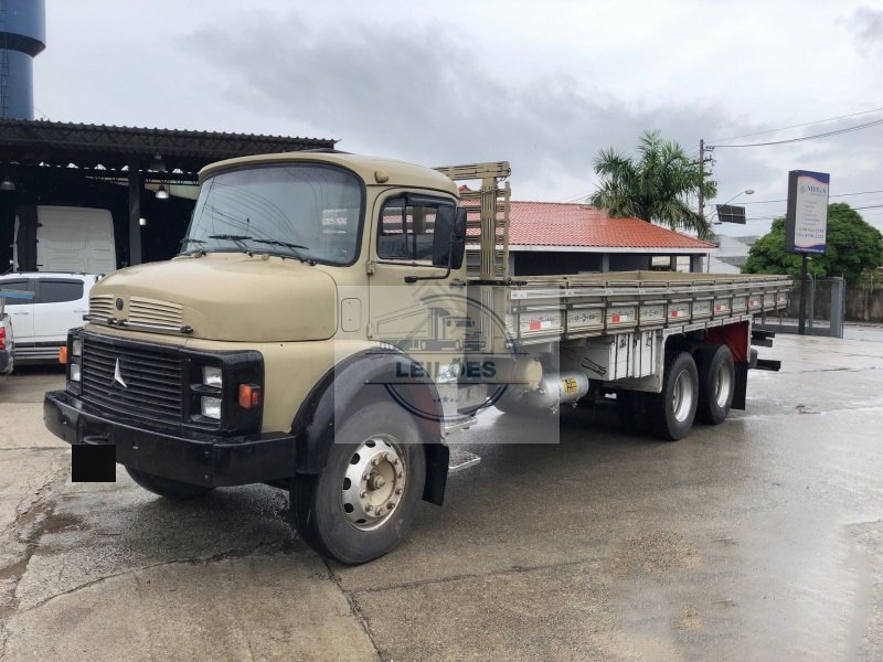 Mercedes Benz L 1513 - 6x2 - 1981 - Carroceria